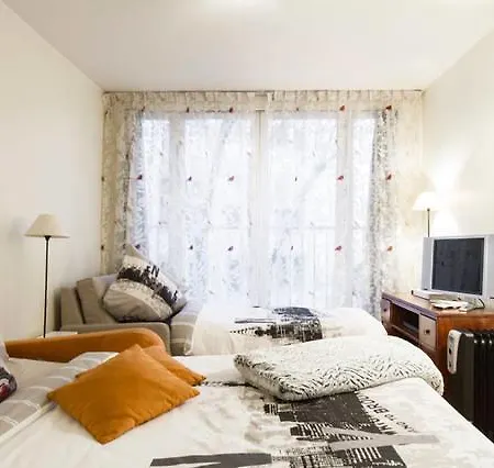 Lovely Studio Champs Elysees Apartmán