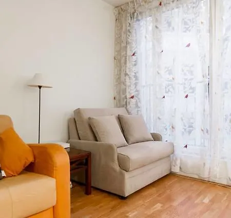 Lovely Studio Champs Elysees Paris